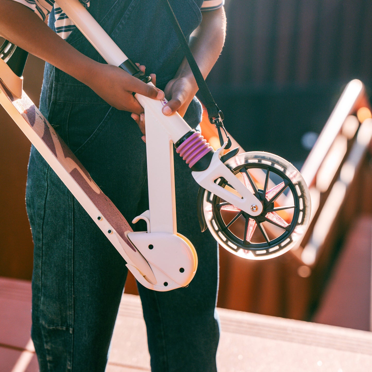 Movino City Light (beige-púrpura)