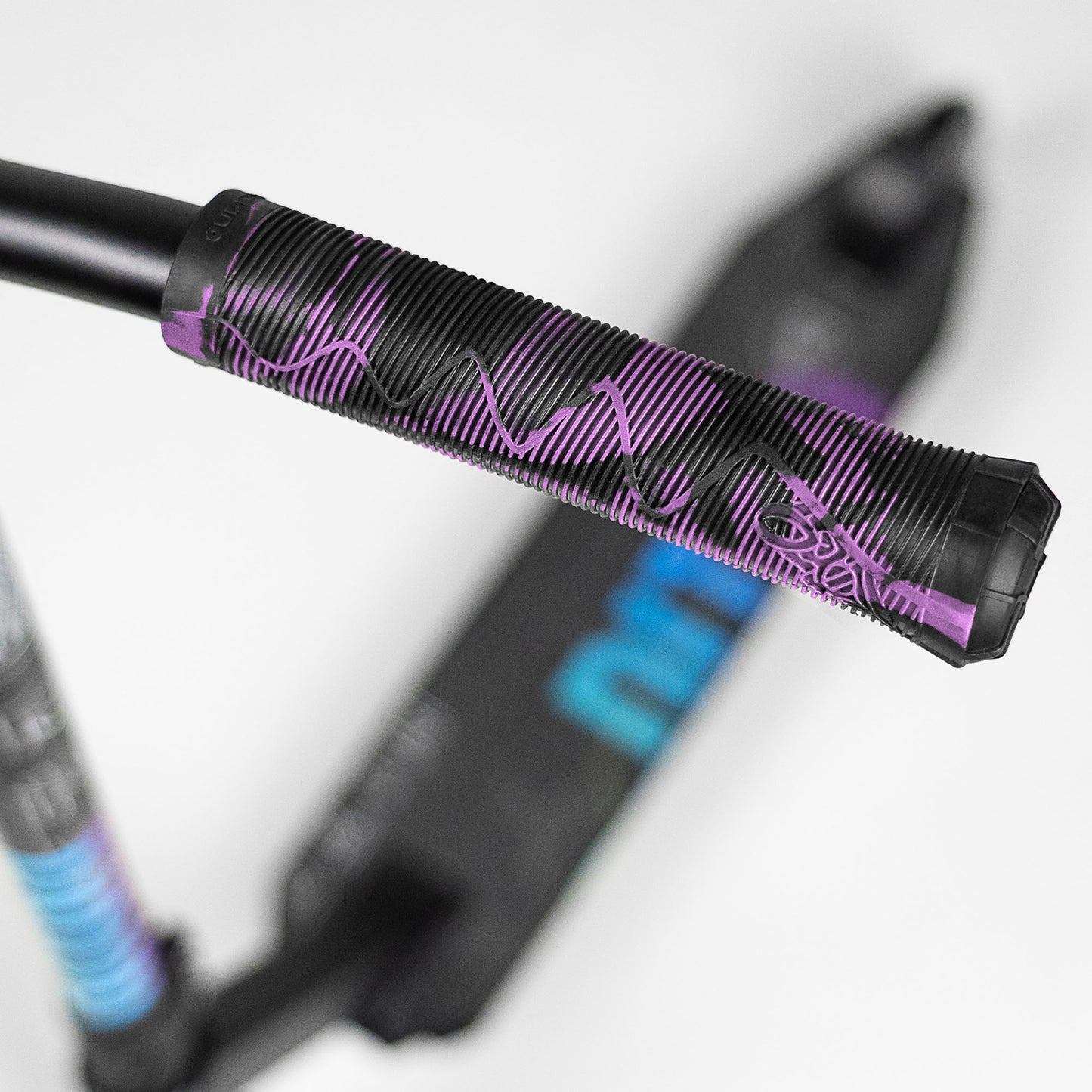 Movino Nitro (morado)