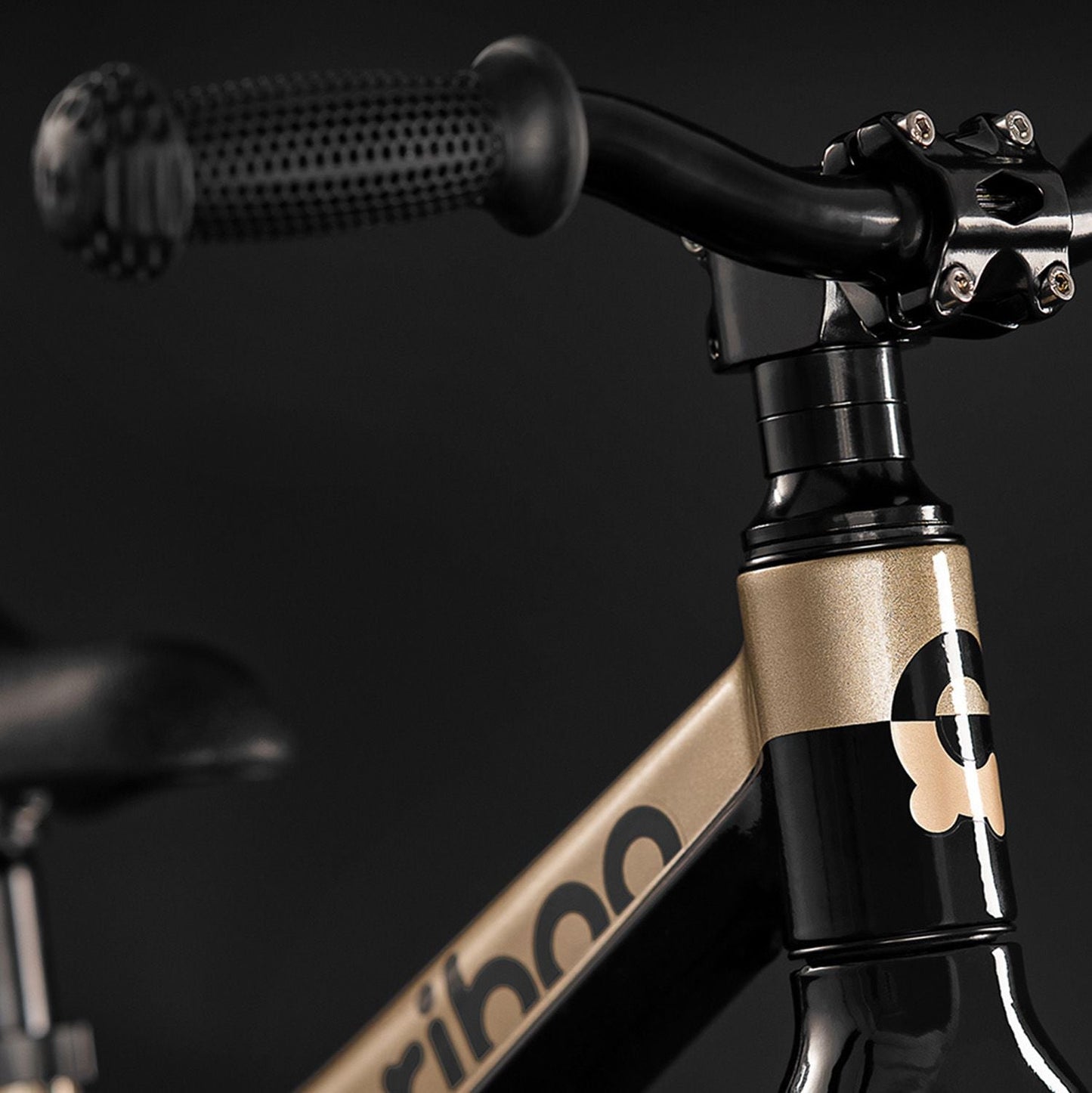 Cariboo Magnesium Air (black-gold)
